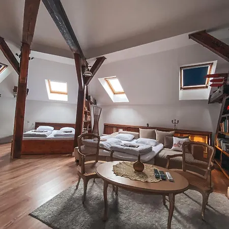 Hotel Blue Lotus & Bratislava